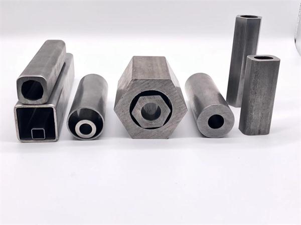 q345b無(wú)縫鋼管多少錢一噸